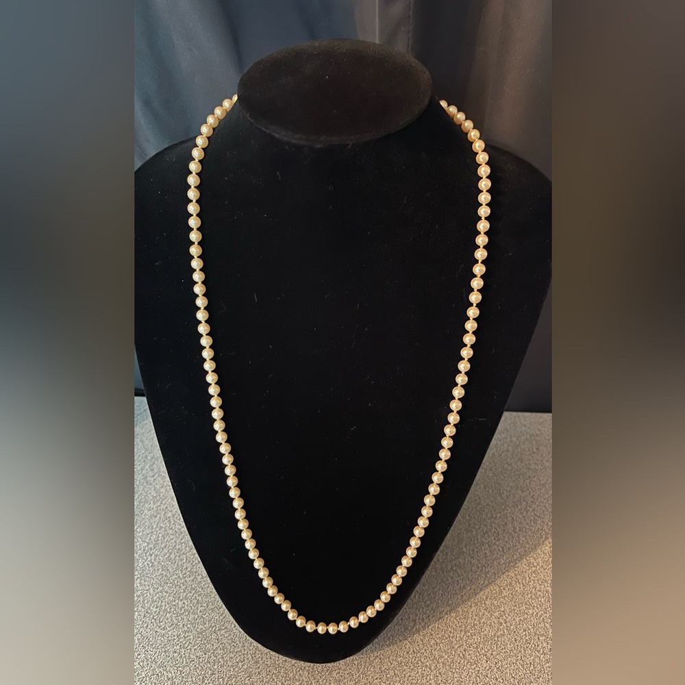 Vintage Faux Pearl Single Strand Necklace